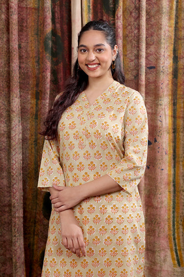 Beige Sanganeri Cotton Women Long Kurta Long Sleeves WLKLS253C52