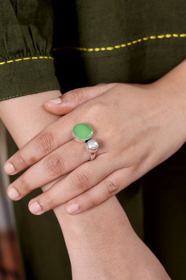 Pearl Green Ring RING252C5