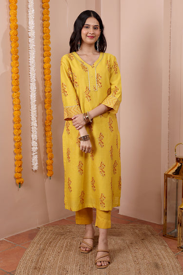 Mustard Hand Dyed Cotton Satin Women Ankle Pant WAKPT252C38