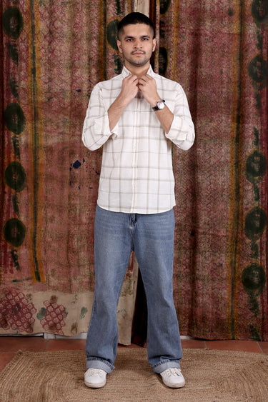 Off White Checks Cotton Linen Men Shirt Full Sleeves MSHFS251C10