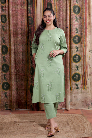 Green Hand Dyed Cotton Seer Sucker Women Ankle Pant WAKPT252C76