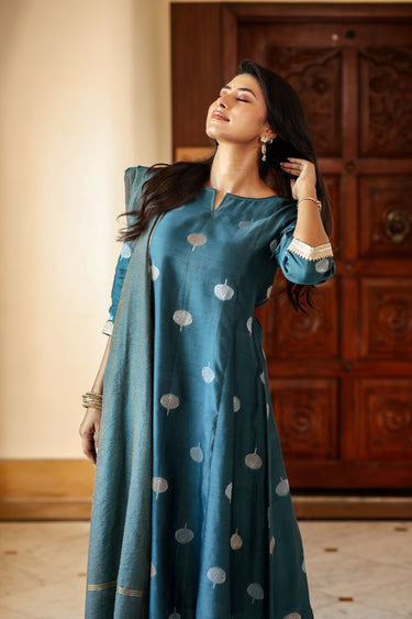 Teal Blue Jaquard Buta Banarasi Silk Women Long Kurta Long Sleeves WLKLS252C141