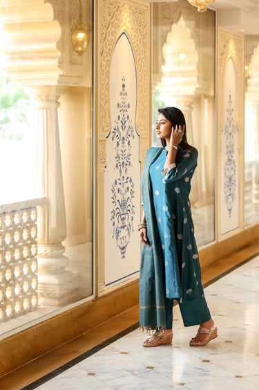 Teal Blue Jaquard Buta Banarasi Silk Women Long Kurta Long Sleeves WLKLS252C141