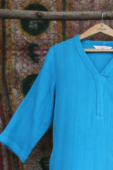 Turquoise Dyed Cotton Double Cloth Women Long Kurta