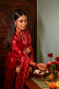 Deep Red Jaquard Buta Banarasi Silk Women Long Kurta Long Sleeves WLKLS252C131