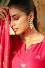 Fuchsia Pink Jaquard Buta Banarasi Silk Women Long Kurta Long Sleeves WLKLS252C119