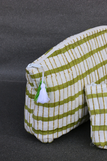 Lakeer Quilted Essentials Pouch Set