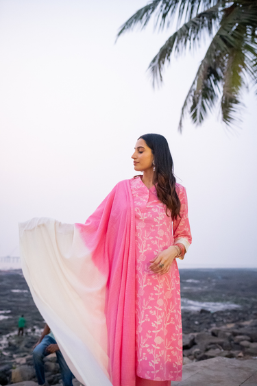 Rose Pink Ombre Cotton Malmal Dobby Dupatta