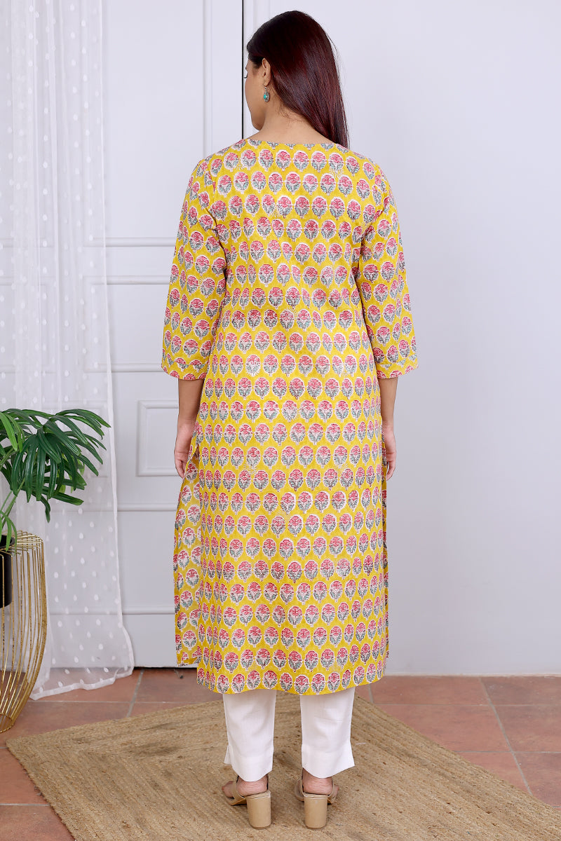 Yellow Sanganeri Cotton Women Long Kurta Long Sleeves WLKLS042358